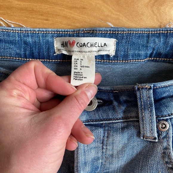 H&M jeans - Picture 3 of 3